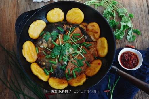 金黄酥脆的玉米饼子